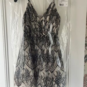 Alice and Olivia xs black and cream lace dress